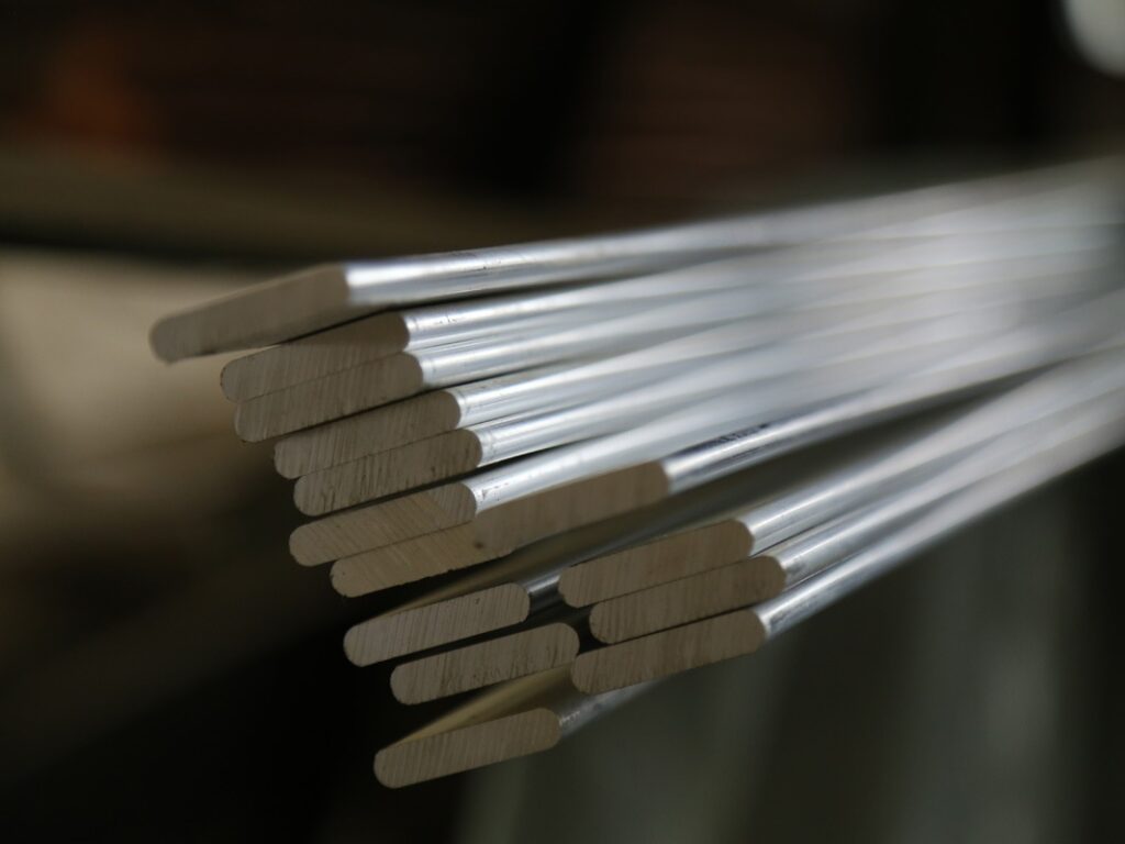 Алюминиевая шина 100х1 100 мм 1 мм АД31 ГОСТ 13616-97