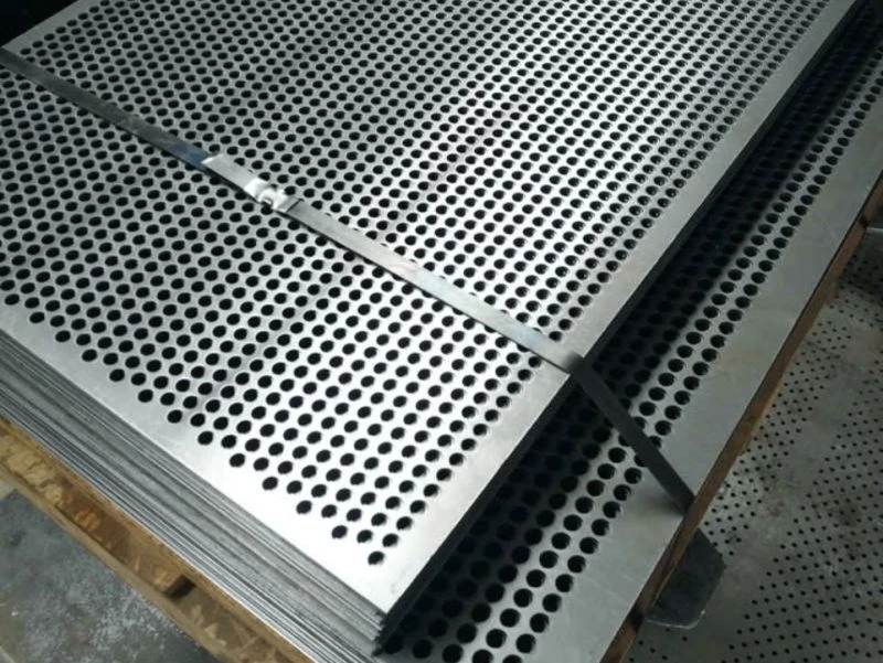 Стальной перфорированный лист Lgl 2 мм 3 мм 20 мм Ст3кп ГОСТ 19903-2015